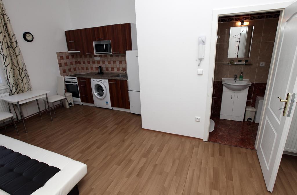 Carpe Diem Prague Room photo