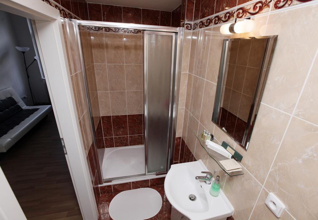 Carpe Diem Prague Room photo