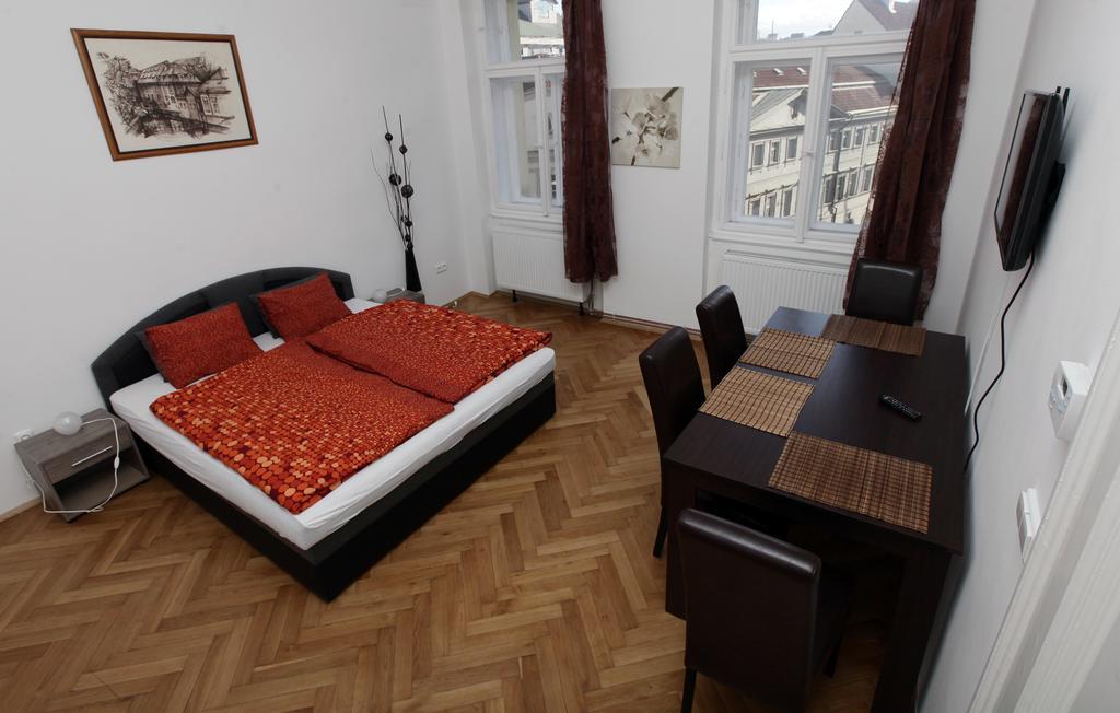 Carpe Diem Prague Room photo