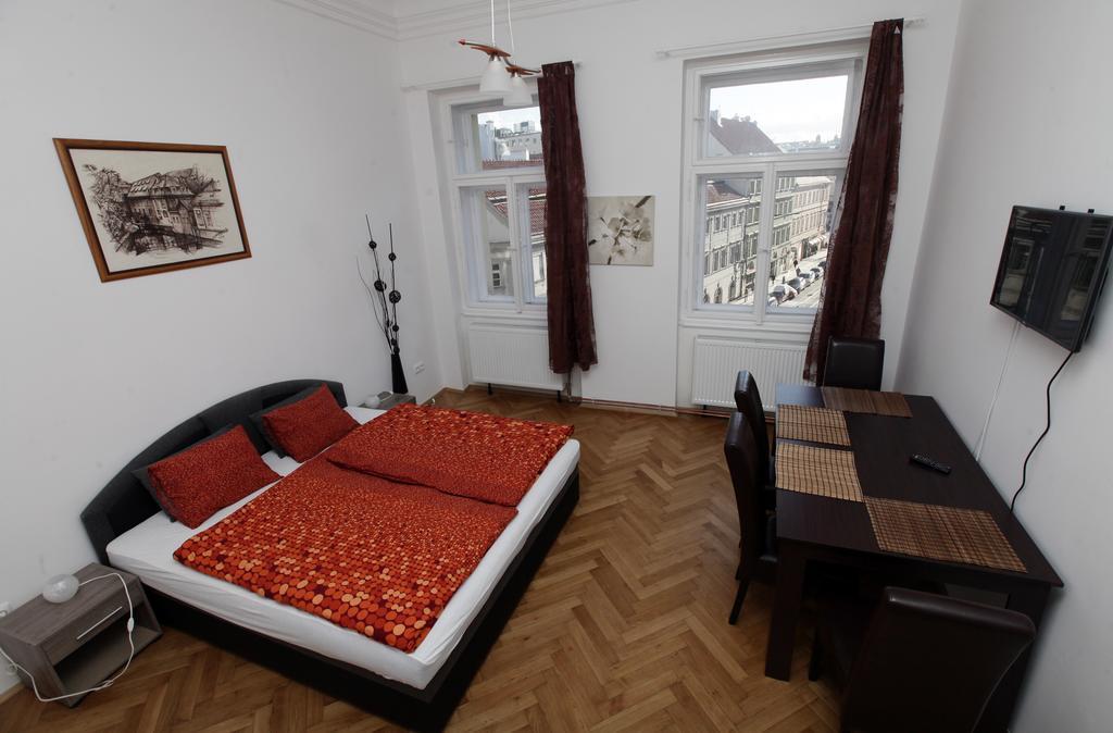 Carpe Diem Prague Room photo