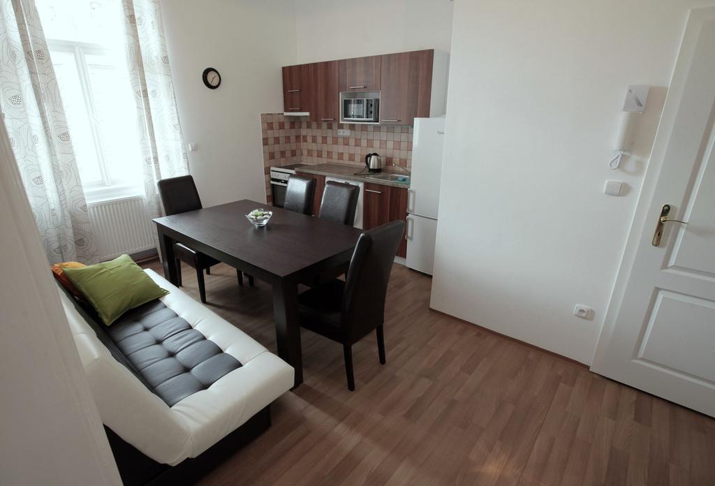 Carpe Diem Prague Room photo